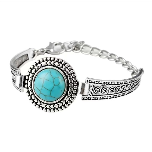 Vintage Silver and Turquoise Stone Bracelet - Picture 4 of 6